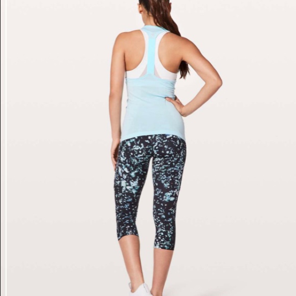 NWT Lululemon Swiftly Tech T-Back Blue Glow / Whit - Picture 3 of 4